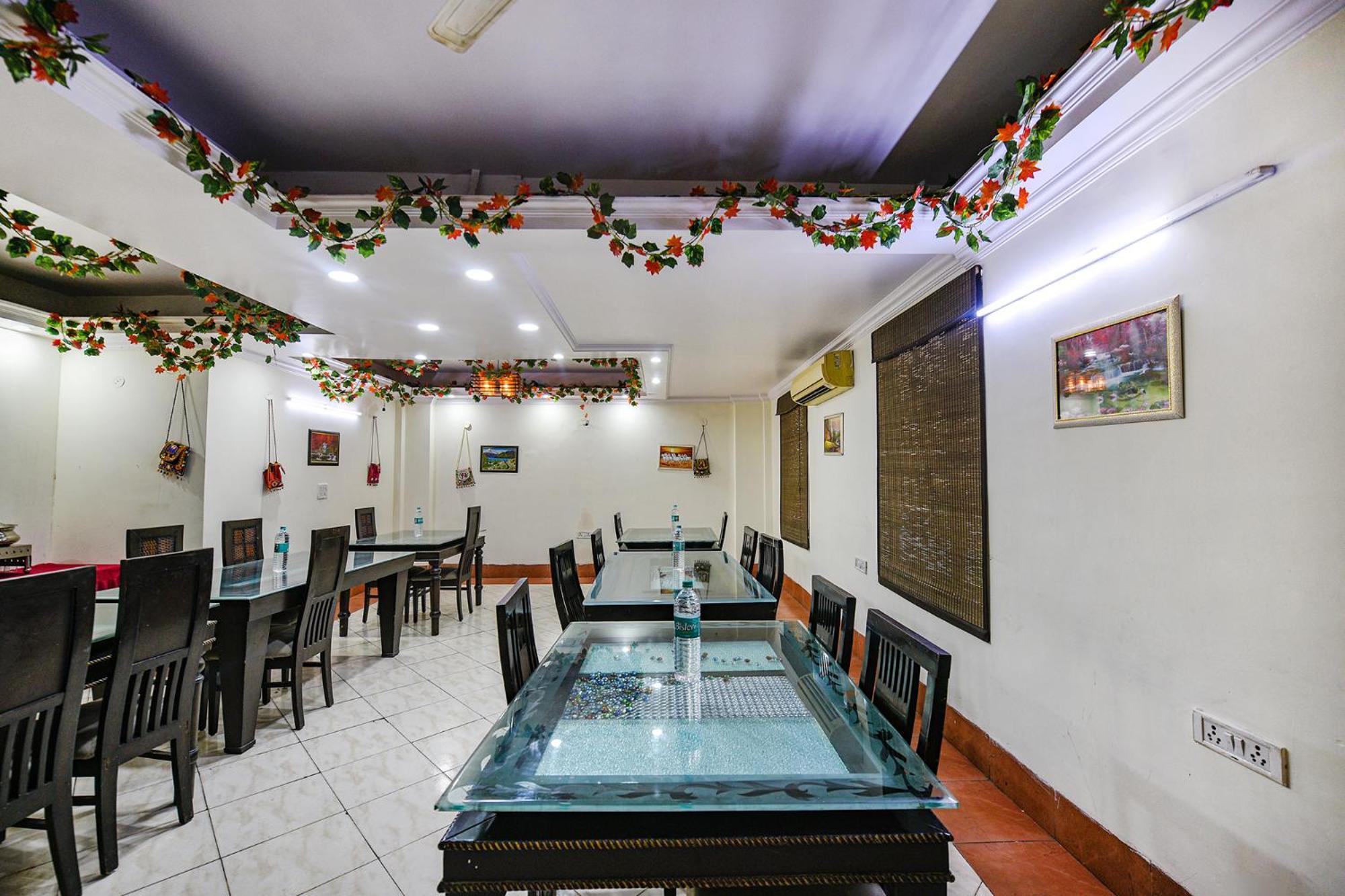Fabhotel Swiss International Patel Nagar New Delhi Exterior foto