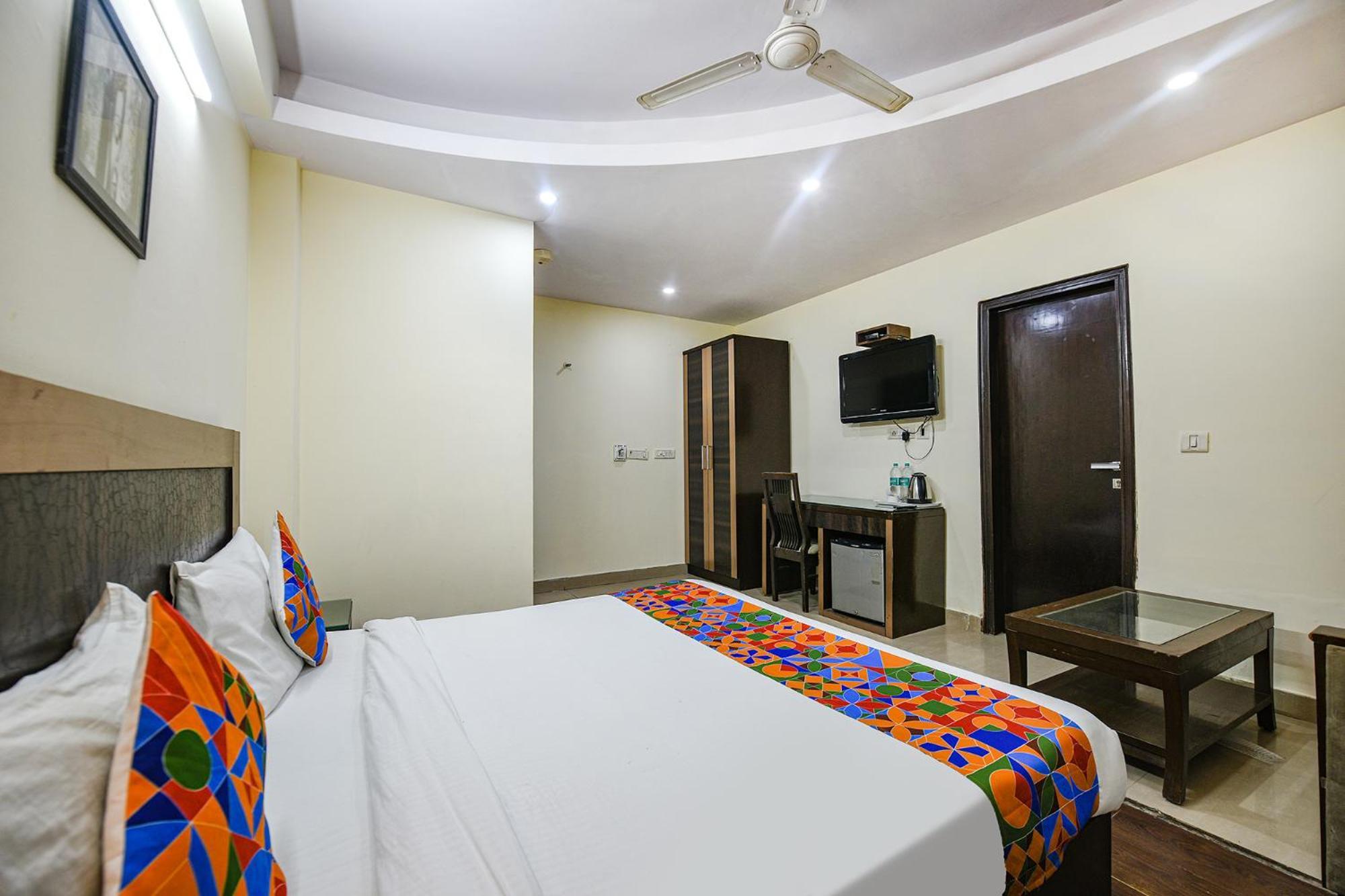 Fabhotel Swiss International Patel Nagar New Delhi Exterior foto