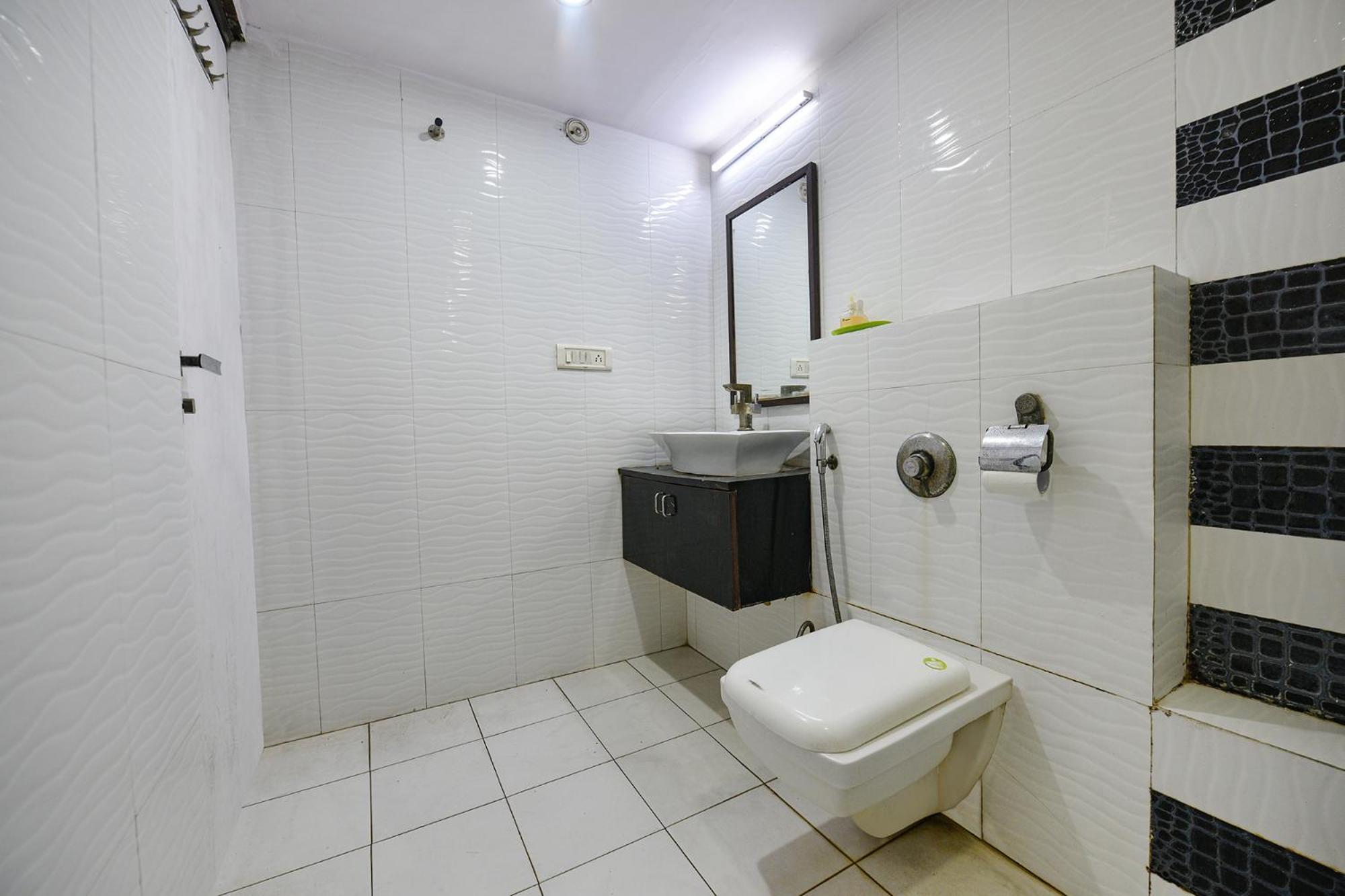 Fabhotel Swiss International Patel Nagar New Delhi Exterior foto